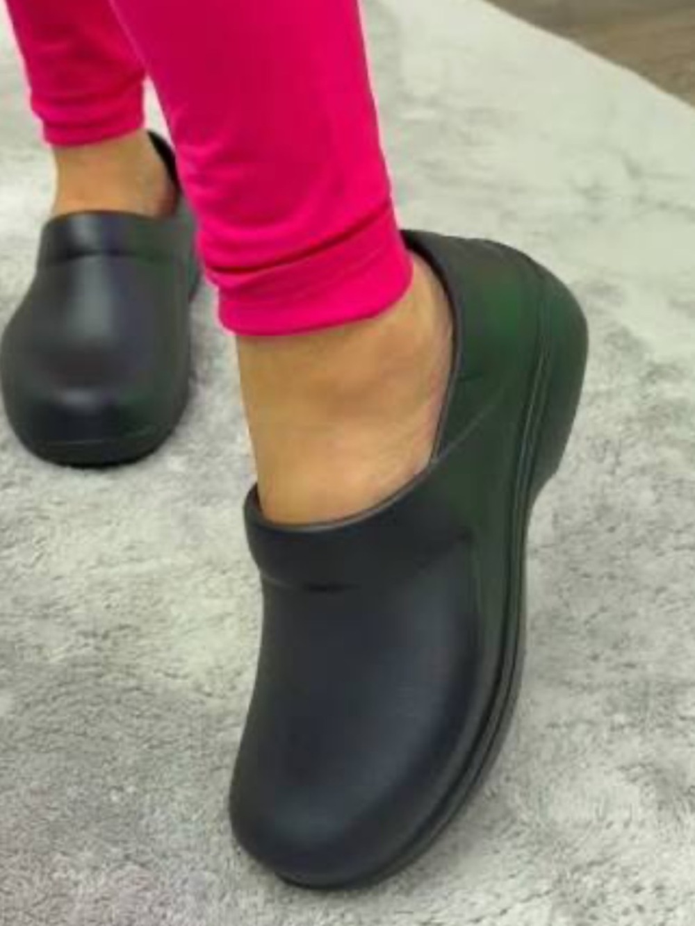 Crocs Size W11 Neria Pro II Slip Resistant Work Clog Black